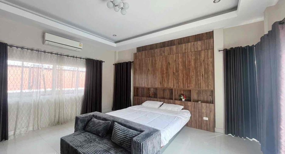 For sale そして for rent 3 ベッドルーム villa in Bang Lamung, Chonburi