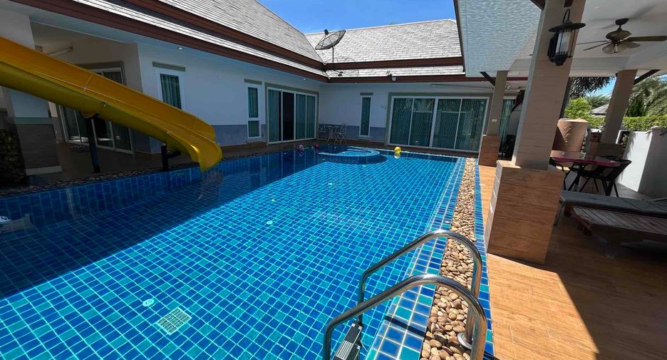 For sale そして for rent 3 ベッドルーム villa in Bang Lamung, Chonburi