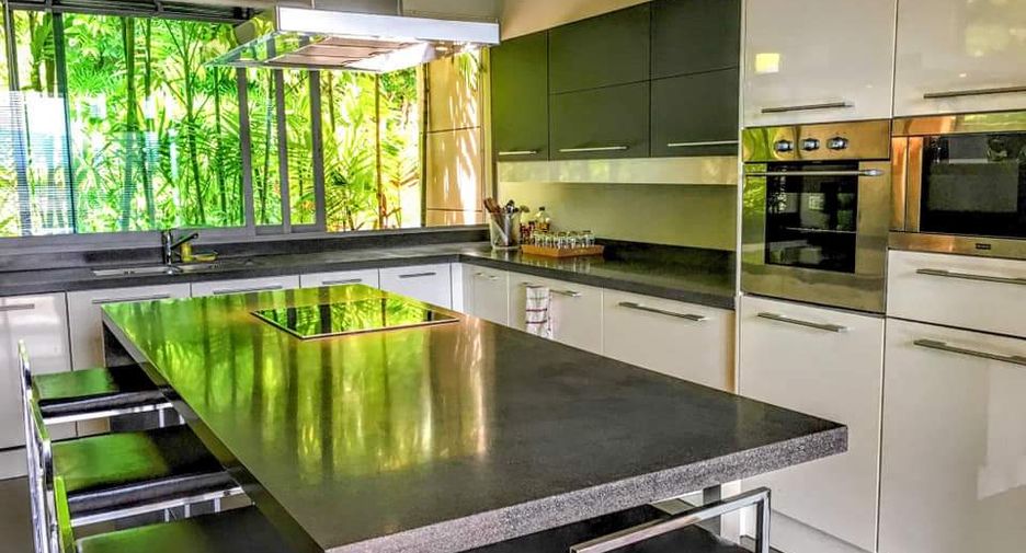 Villa en venta de 4 habitaciones en Thalang, Phuket