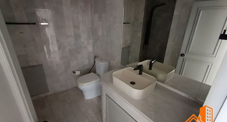 For sale 2 bedrooms condo in Sathon, Bangkok