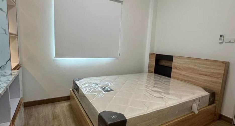 Haus zur Miete mit 4 Zimmer in Saraphi, Chiang Mai