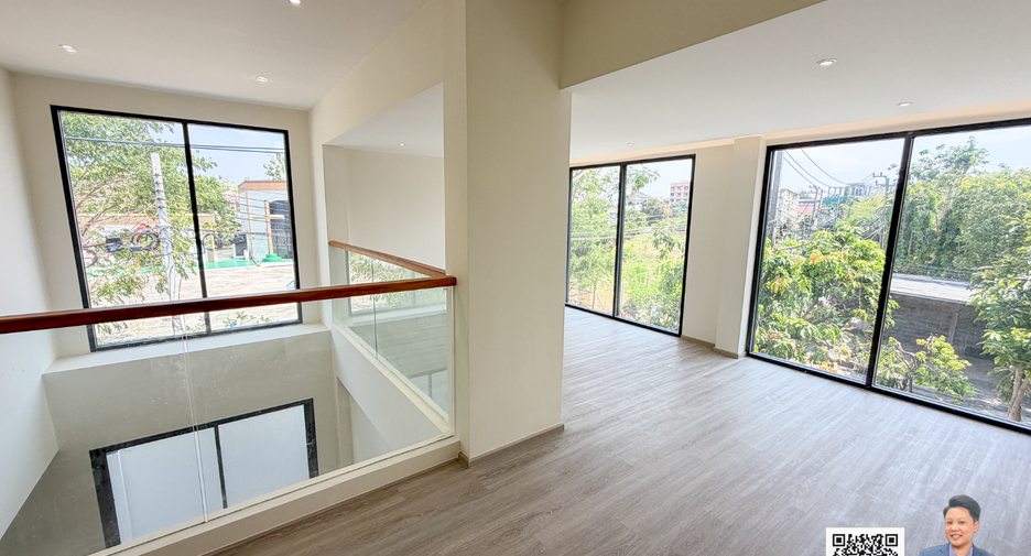 À vendre 4 chambres maison à Watthana, Bangkok