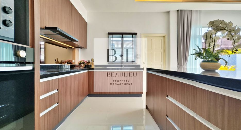 Casa en venta de 3 habitaciones en Bang Lamung, Chonburi
