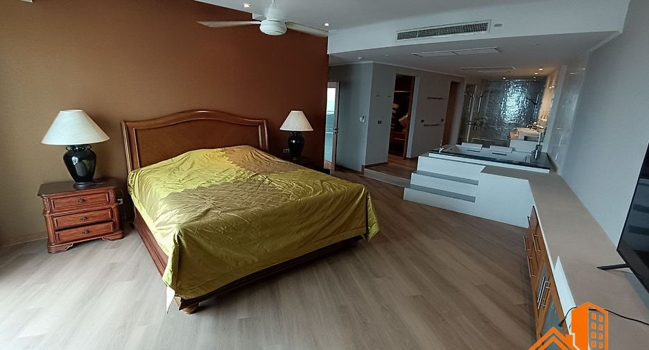 For sale 2 bedrooms condo in Sathon, Bangkok