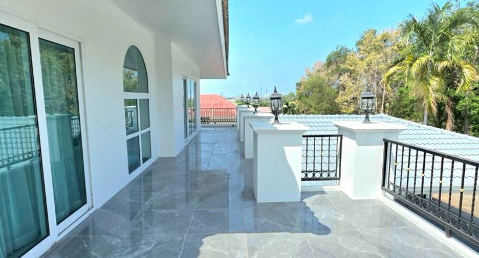 For sale 3 bedrooms house in Bang Lamung, Chonburi