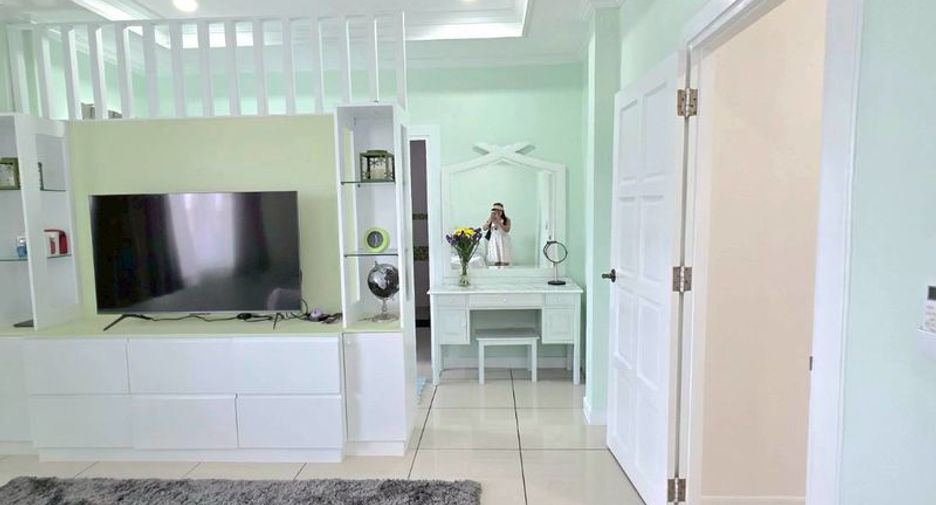 For sale 3 bedrooms house in Bang Lamung, Chonburi