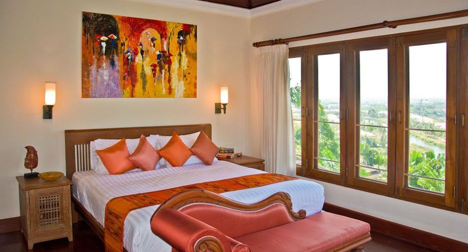 For sale 6 bedrooms villa in Thalang, Phuket