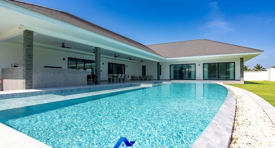 À vendre 5 chambres villa à Hua Hin, Prachuap Khiri Khan