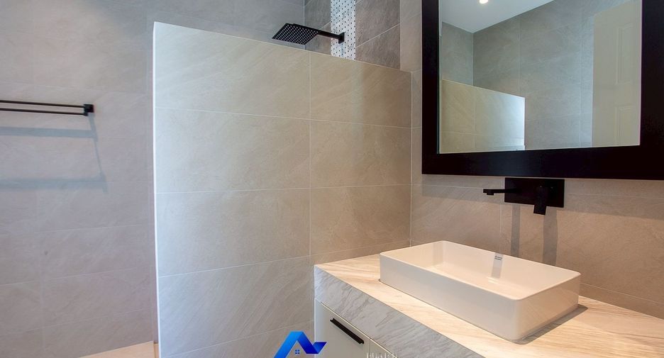 À vendre 5 chambres villa à Hua Hin, Prachuap Khiri Khan