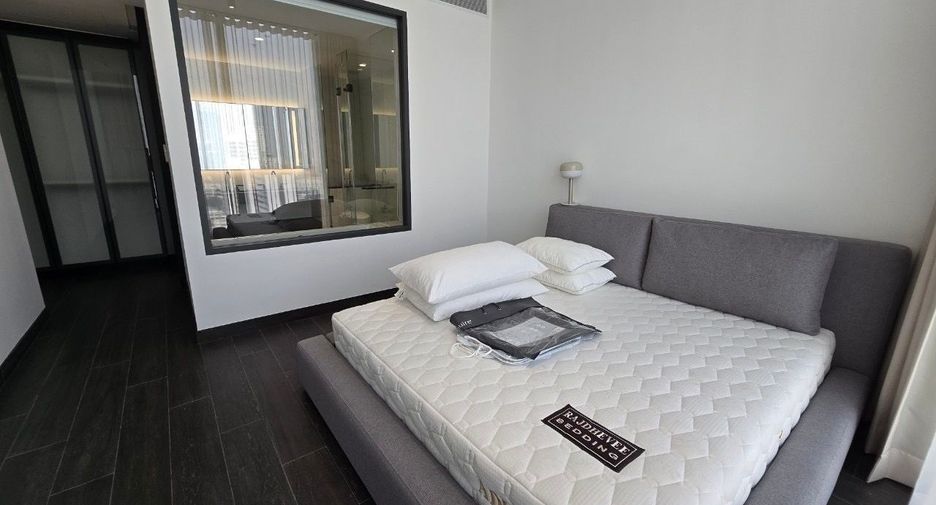 Wohnung zur Miete und zum Kauf mit 2 Zimmer in Sathon, Bangkok