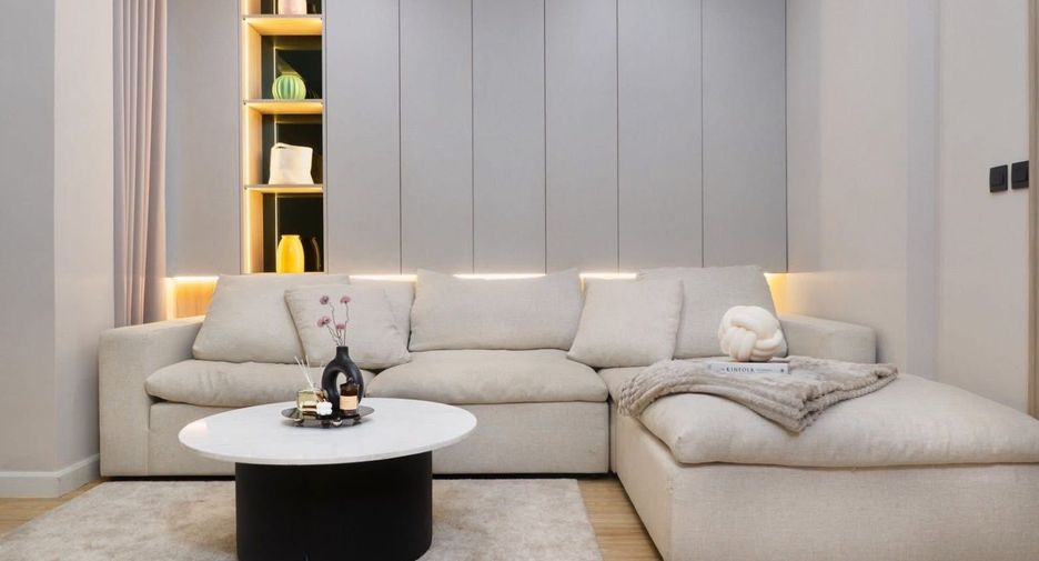 For rent and for sale 3 bedrooms house in Phra Khanong, Bangkok