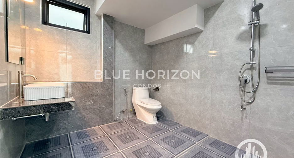 Haus zum Kauf mit 4 Zimmer in Sattahip, Chonburi