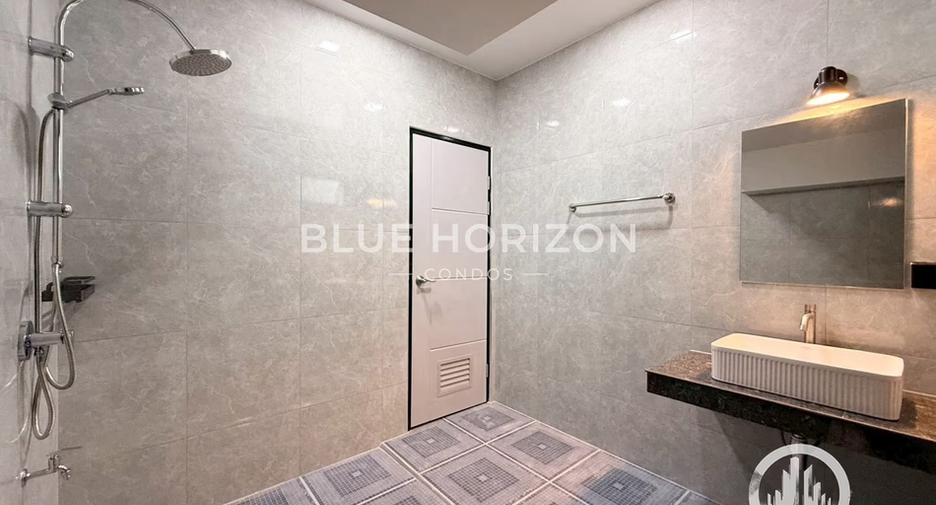 Haus zum Kauf mit 4 Zimmer in Sattahip, Chonburi