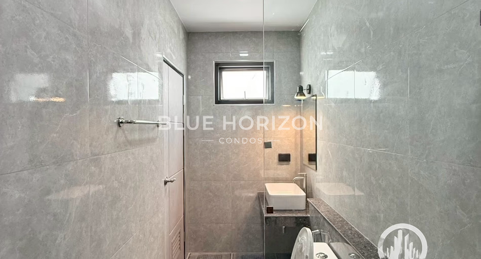 Haus zum Kauf mit 4 Zimmer in Sattahip, Chonburi