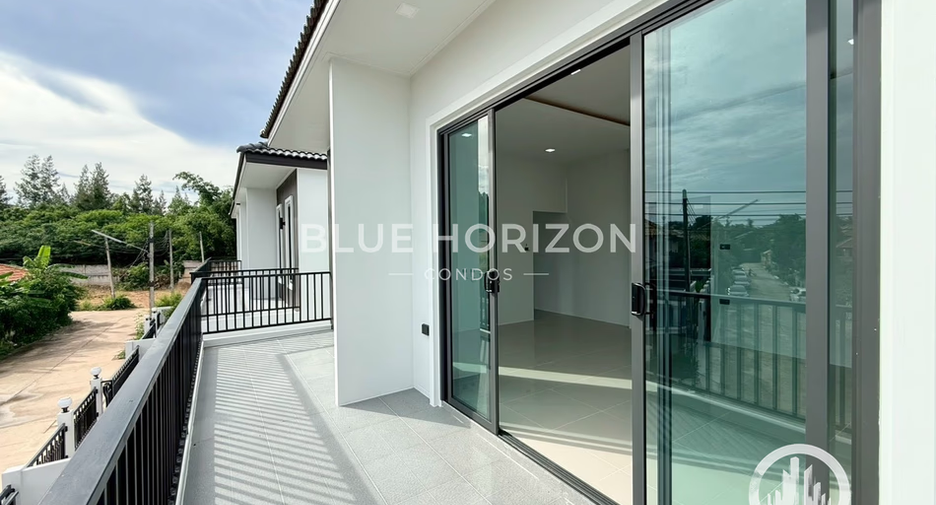 Haus zum Kauf mit 4 Zimmer in Sattahip, Chonburi