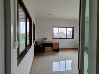À louer et à vendre entrepôt à Bang Bo, Samut Prakan