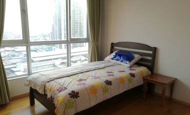 For rent 2 bedrooms condo in Khlong San, Bangkok