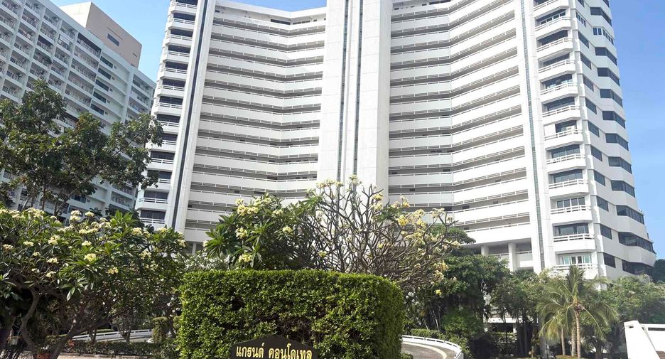 For sale 1 bed condo in Bang Lamung, Chonburi