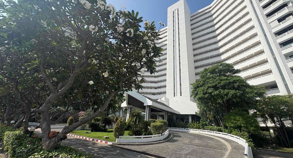 For sale 1 bed condo in Bang Lamung, Chonburi