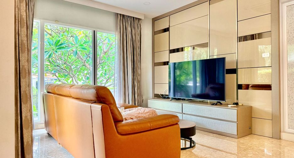 For sale 4 bedrooms house in Saphan Sung, Bangkok