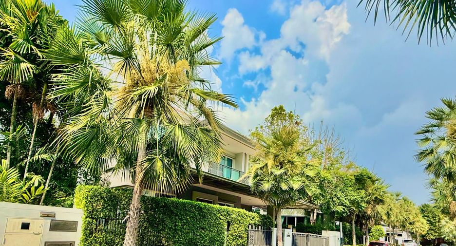 For sale 4 bedrooms house in Saphan Sung, Bangkok
