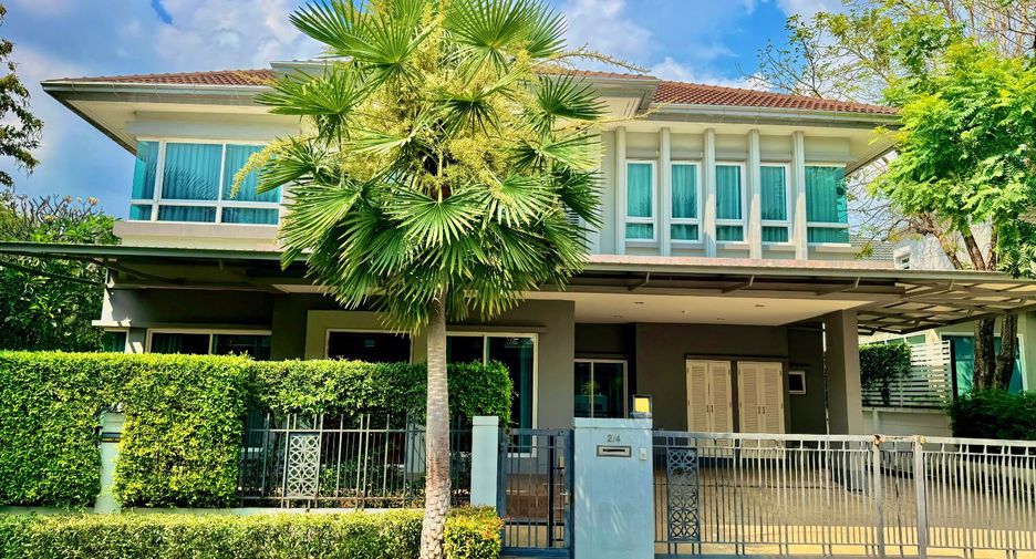 For sale 4 bedrooms house in Saphan Sung, Bangkok