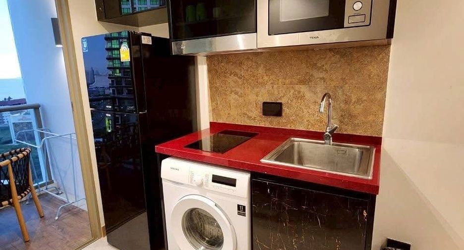 Condo en alquiler de 1 habitaciones en Bang Lamung, Chonburi
