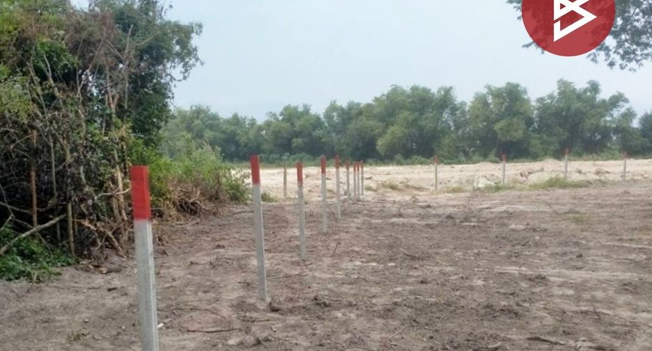 Продажа Участок в Ban Bueng, Чонбури
