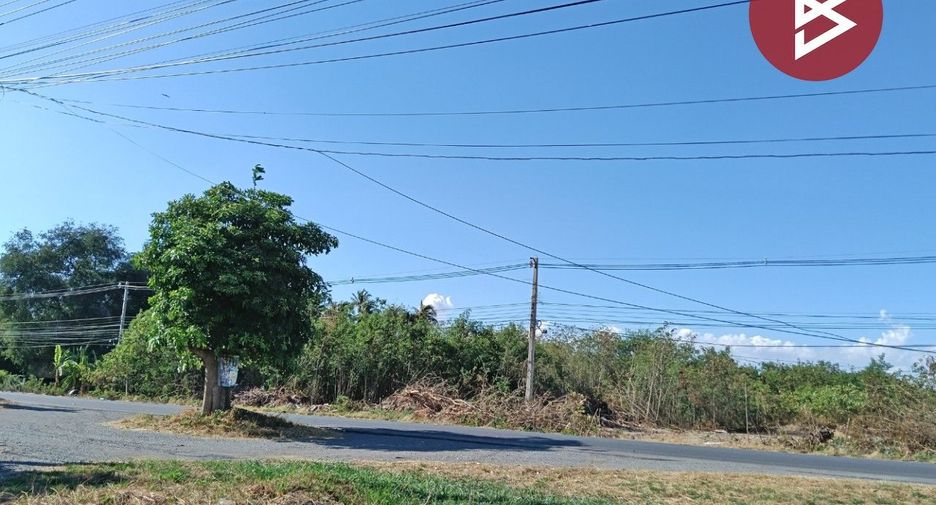 For sale land in Phatthana Nikhom, Lopburi