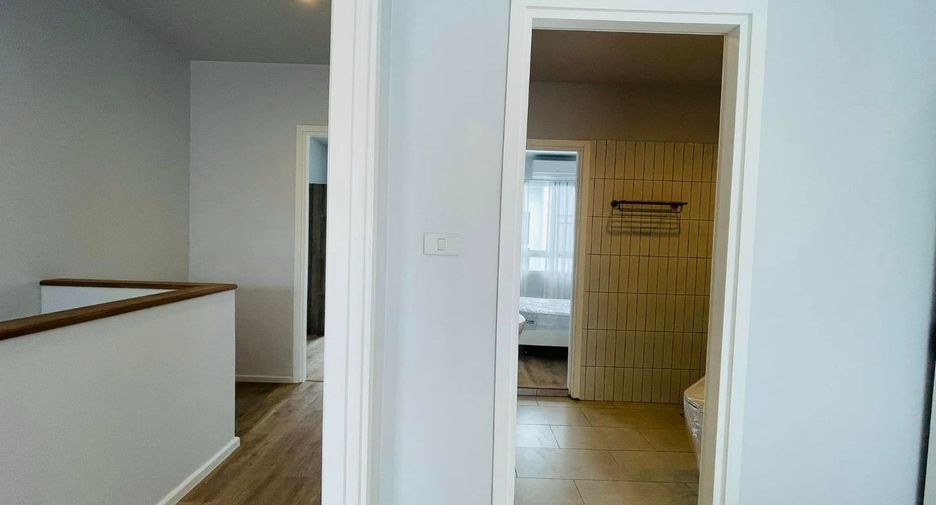For rent 3 bedrooms townhouse in Mueang Chiang Mai, Chiang Mai