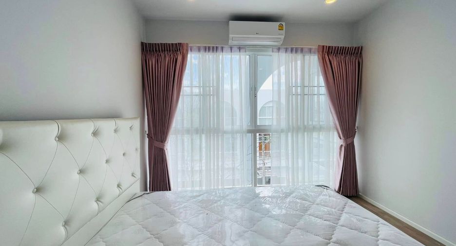 For rent 3 bedrooms townhouse in Mueang Chiang Mai, Chiang Mai
