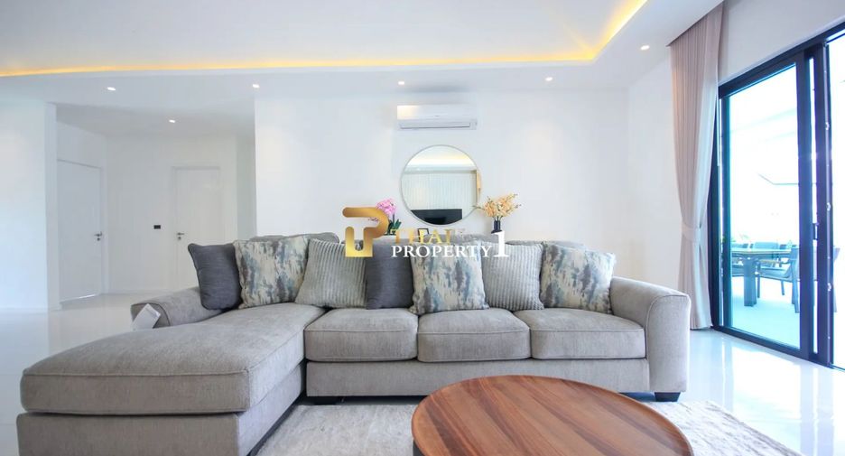 For sale 4 bedrooms villa in Hua Hin, Prachuap Khiri Khan