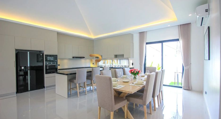 For sale 4 bedrooms villa in Hua Hin, Prachuap Khiri Khan