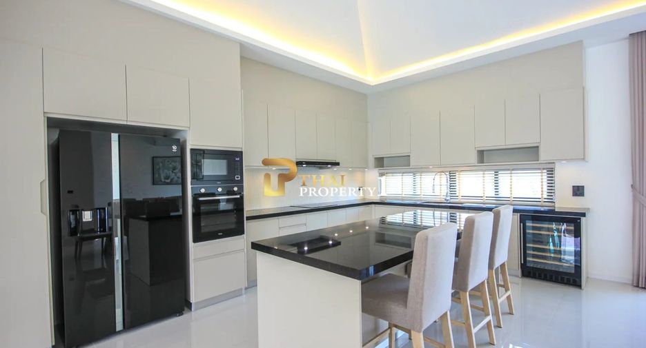 For sale 4 bedrooms villa in Hua Hin, Prachuap Khiri Khan