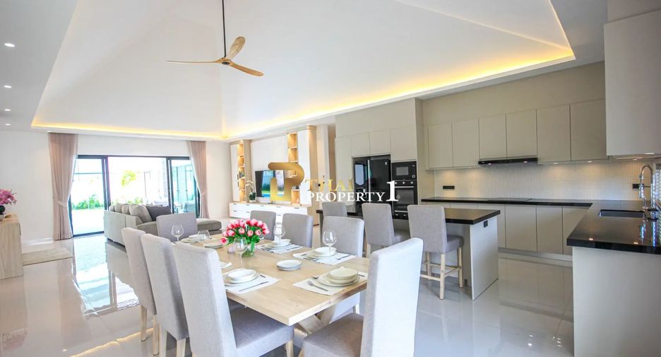 For sale 4 bedrooms villa in Hua Hin, Prachuap Khiri Khan