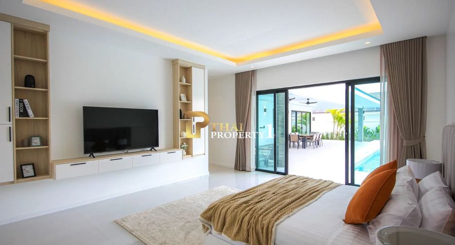 For sale 4 bedrooms villa in Hua Hin, Prachuap Khiri Khan
