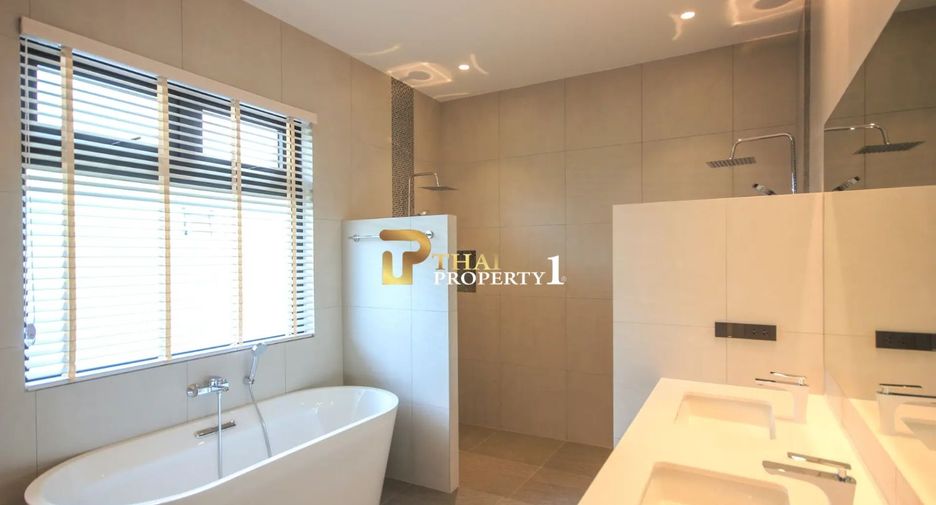 For sale 4 bedrooms villa in Hua Hin, Prachuap Khiri Khan