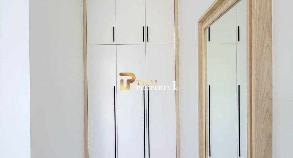 For sale 4 bedrooms villa in Hua Hin, Prachuap Khiri Khan