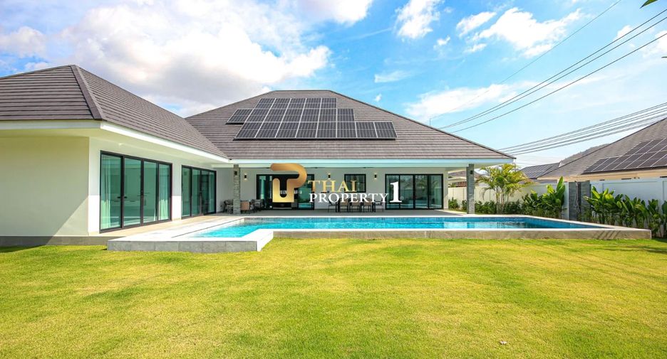 For sale 4 bedrooms villa in Hua Hin, Prachuap Khiri Khan