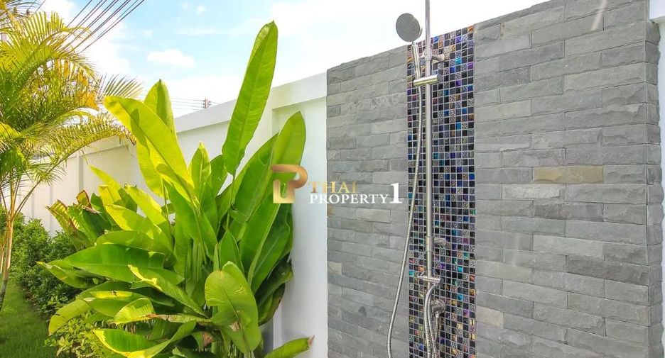 For sale 4 bedrooms villa in Hua Hin, Prachuap Khiri Khan