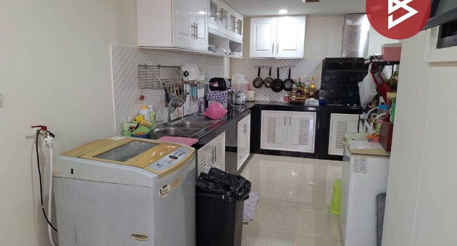 For sale 3 bedrooms house in Khlong Sam Wa, Bangkok