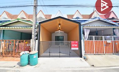 For sale 2 bedrooms townhouse in Mueang Samut Prakan, Samut Prakan