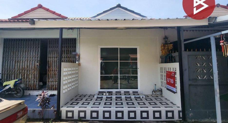 For sale 1 bed townhouse in Mueang Chon Buri, Chonburi