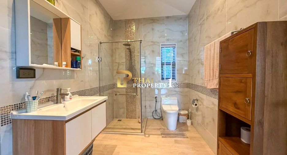 Villa zum Kauf mit 4 Zimmer in Hua Hin, Prachuap Khiri Khan