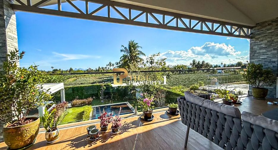 Villa zum Kauf mit 4 Zimmer in Hua Hin, Prachuap Khiri Khan