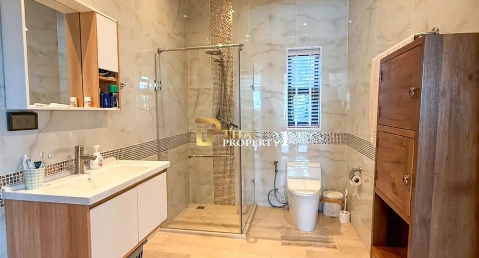 Villa zum Kauf mit 4 Zimmer in Hua Hin, Prachuap Khiri Khan