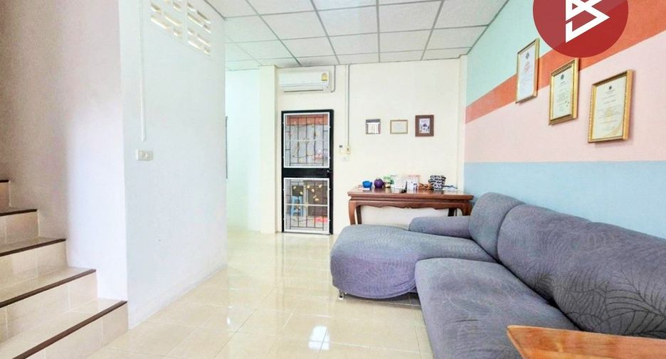 For sale 3 ベッドルーム townhouse in Phutthamonthon, Nakhon Pathom