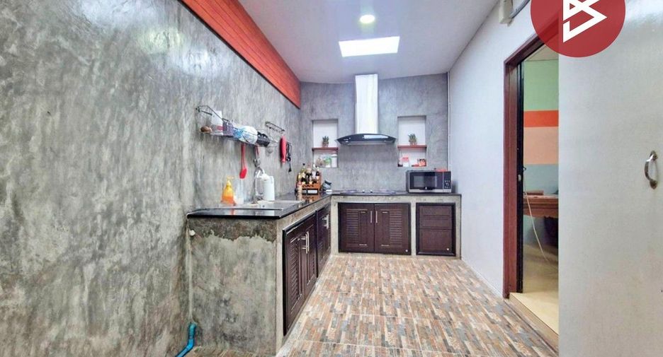 For sale 3 ベッドルーム townhouse in Phutthamonthon, Nakhon Pathom
