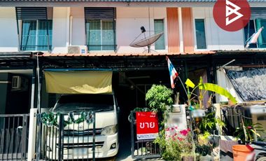 Casa adosada en venta de 3 habitaciones en Bang Phli, Samut Prakan