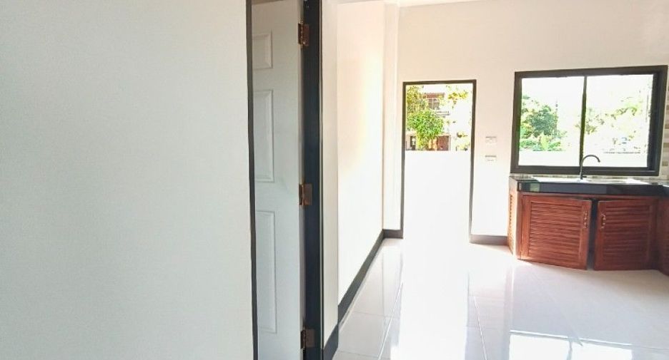 For sale 3 bedrooms house in Mueang Nakhon Ratchasima, Nakhon Ratchasima